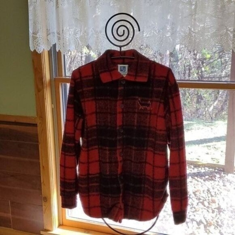 Art Unlimited Sportswear Red Black Buffalo Plaid Deer Embroidered Shirt Womens M